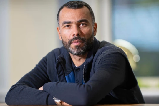 Ashley Cole tái sinh: từ U15 Chelsea đến tầm tuyển Anh