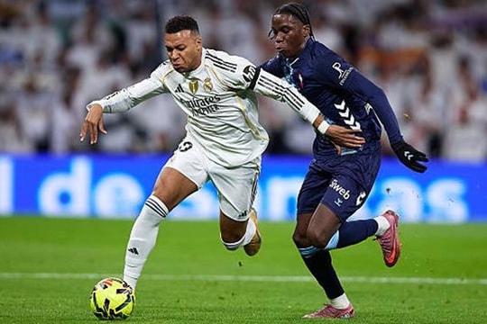 Real Madrid thua Celta Vigo 0-2, nhận 2 thẻ đỏ tại Bernabeu