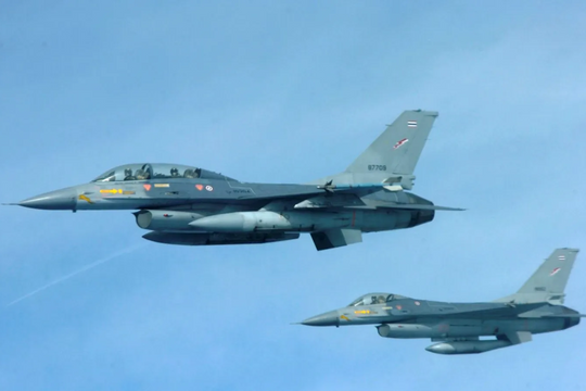 Lý do Thái Lan chọn F-16, Gripen thay cho tiêm kích nặng