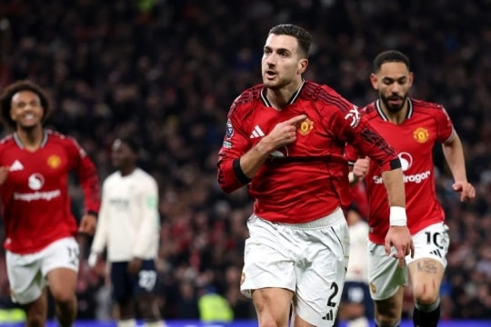 Man United tới Molineux: 5 điều CĐV mong chờ trước Wolves