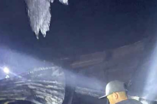 Cháy nhà trong đêm, cụ ông 93 tuổi không thoát được ra ngoài