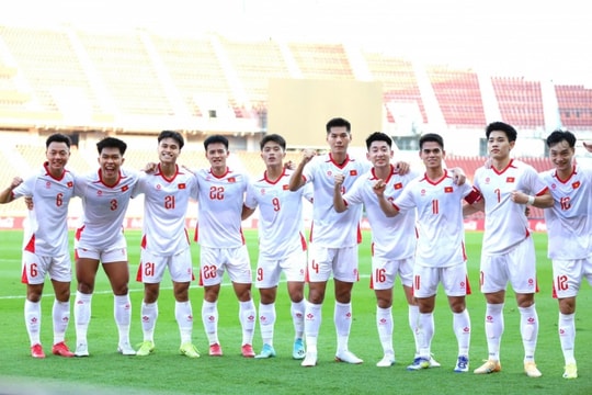 Indonesia thua 0-1 Philippines, U22 Việt Nam sáng cửa