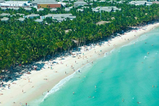 Phú Quốc: bãi biển nguyên sơ, hoàng hôn và cáp treo