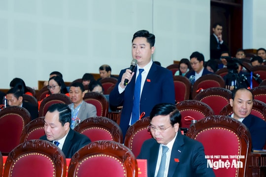 Đại biểu HĐND tỉnh kiến nghị đầu tư hạ tầng kiên cố, bảo đảm chịu được thời tiết cực đoan tại miền Tây Nghệ An