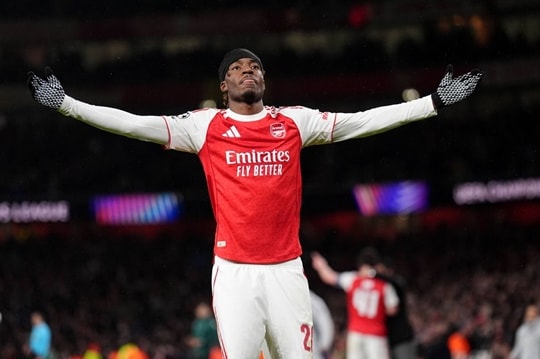 Madueke lập cú đúp, Arsenal toàn thắng vòng phân hạng
