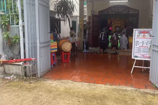 Lễ an táng nghệ sĩ Thương Tín diễn ra lặng lẽ tại quê nhà