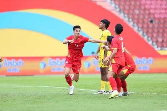 U22 Việt Nam chạm mốc 10 trận thắng liền trước Malaysia