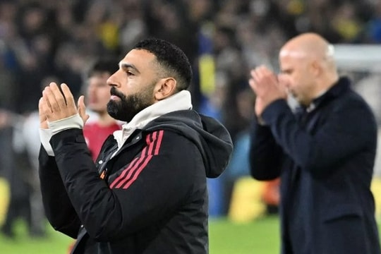 Klopp hé lộ nút thắt đẩy Salah đối đầu Arne Slot