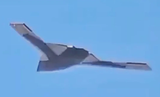 UAV tàng hình liên lục địa Trung Quốc lộ ảnh vệ tinh