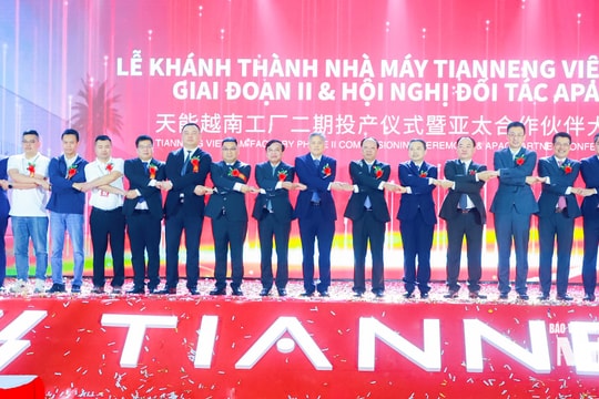 Tập đoàn tốp đầu thế giới về năng lượng mới khánh thành Nhà máy sản xuất ắc quy tính năng cao tại Nghệ An