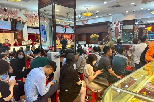 Giá vàng hôm nay 14/12/2025: Giá vàng ACB SJC PNJ BTMC, vàng nhẫn, vàng thế giới