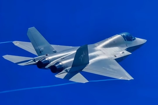 J-35A: tiêm kích tàng hình cỡ trung tối ưu chi phí