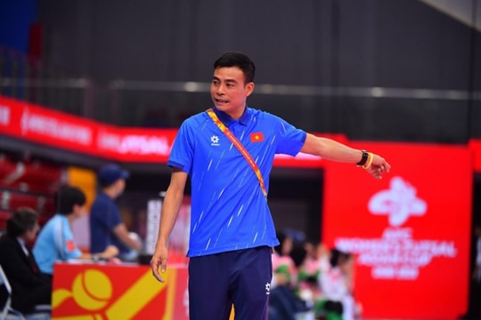 Futsal nữ Việt Nam thắng Indonesia 3-1, HLV hài lòng