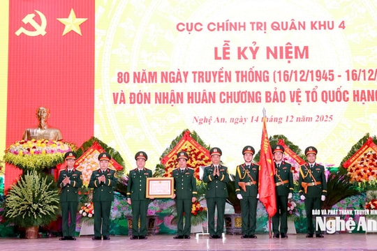 Cục Chính trị Quân khu 4 kỷ niệm 80 năm thành lập, đón nhận Huân chương Bảo vệ Tổ quốc hạng Nhất