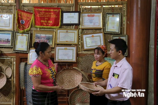 "Điểm tựa sinh kế" cho đồng bào dân tộc thiểu số Nghệ An