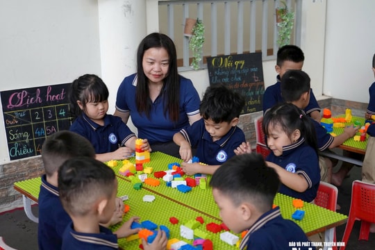 Giáo viên, nhân viên hợp đồng chờ cơ hội được tuyển dụng biên chế