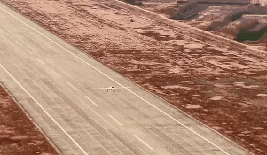 UAV tàng hình CH-7 thử nghiệm bay đầu tiên tại Trung Quốc