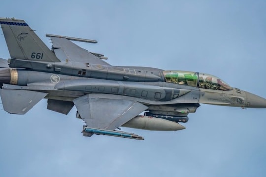 Vì sao F-16A/B Thái Lan áp đảo không phận Campuchia