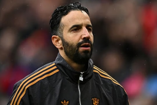 Man Utd sứt mẻ, Amorim tính lại bài trước Aston Villa