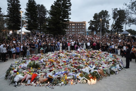 Vụ xả súng tại Sydney: Tìm thấy cờ IS trong xe nghi phạm, Đại sứ Israel kêu gọi thắt chặt an ninh