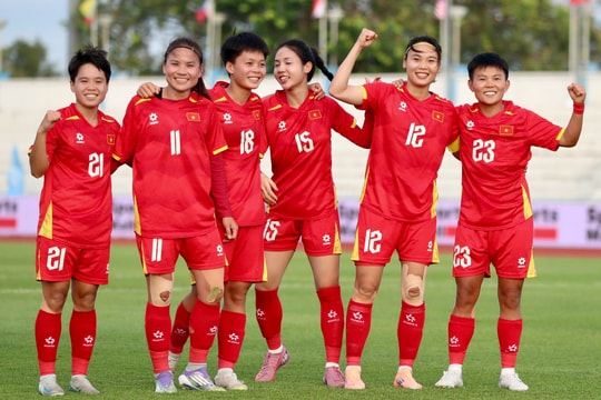 Thủ tướng Phạm Minh Chính gửi thư chúc mừng Ban Huấn luyện và các cầu thủ Đội tuyển bóng đá nữ Quốc gia