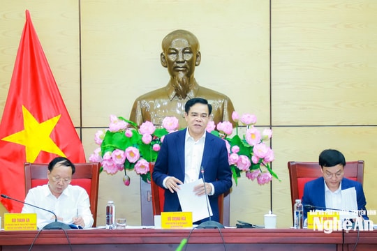 Đồng chí Võ Trọng Hải chủ trì hội nghị kiểm điểm của Ban Thường vụ Đảng ủy, lãnh đạo UBND tỉnh Nghệ An