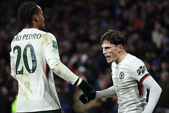 Chelsea thắng Cardiff 3-1 ở Carabao Cup, Garnacho lập cú đúp