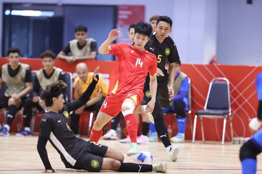 Futsal Việt Nam 1-0 Indonesia: Minh Quang mở tỷ số từ đá phạt