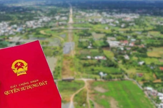 Cơ quan nào có thẩm quyền quyết định việc miễn giảm tiền sử dụng đất?