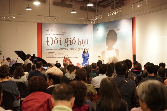 “Đời gió bụi” và hành trình kiếm tìm căn tính