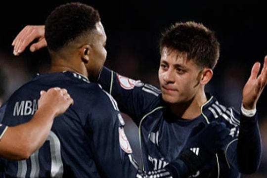 Real Madrid 3-2 Talavera ở Cúp Nhà vua, Guler chói sáng