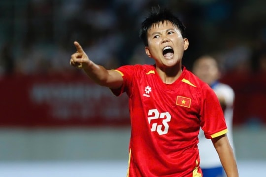 Bích Thùy mất ngủ vì bàn thắng bị tước ở SEA Games