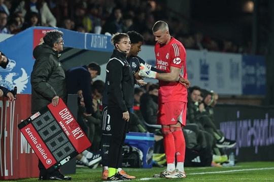 Lunin cứu Real Madrid thắng 3-2, thoát hiệp phụ