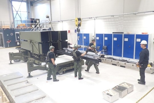 Đức cung cấp tên lửa Sidewinder tăng sức phòng không Ukraine