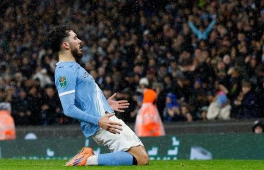 Man City 2-0 Brentford: Cherki bùng nổ vào bán kết