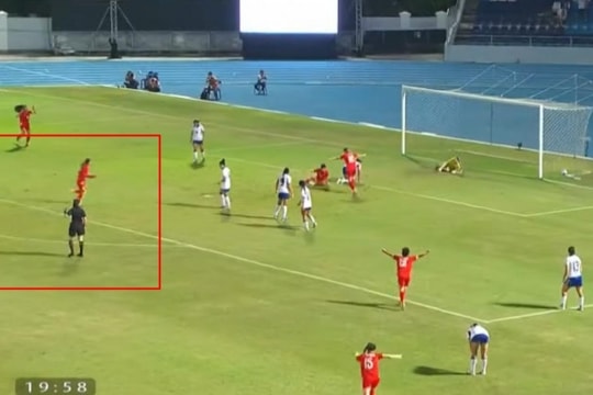 Nữ Việt Nam mất vàng SEA Games 33 vì bàn thắng bị từ chối