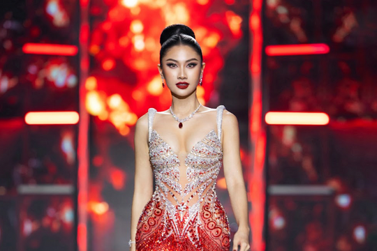 Nguyễn Hoàng Phương Linh và cơ hội bứt phá tại Miss Cosmo
