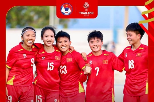 Việt Nam thắng 13-1, CĐV Indonesia hoang mang tại SEA Games