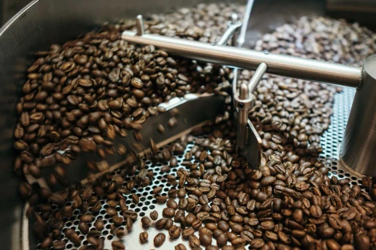 Giá cà phê hôm nay 21/12/2025: Tăng nhẹ cuối tuần