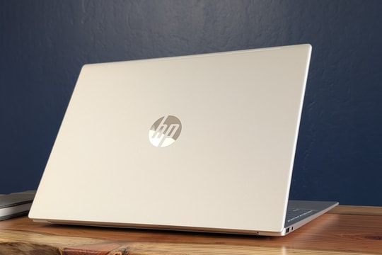 HP OmniBook 5 16: Khi sự đơn giản là ưu điểm lớn nhất