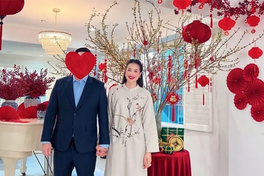 Phạm Hương gây chú ý khi xóa ảnh chụp cùng chồng đại gia