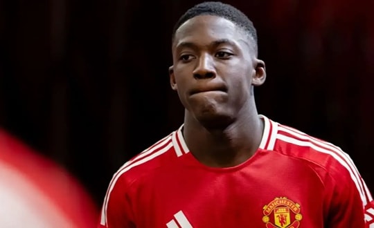 Amorim dùng Ronaldo, Rooney dạy bài học cho Kobbie Mainoo