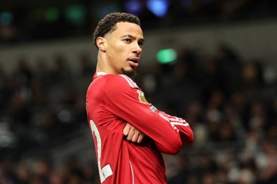 Chấm điểm cầu thủ Ngoại hạng Anh: Ekitike và Isak nổ súng