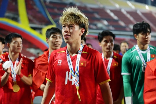 Viktor Lê làm nên lịch sử sau chức vô địch SEA Games của U22 Việt Nam