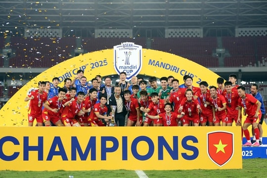U22 Việt Nam ngược dòng 3-2, giành HCV SEA Games 33