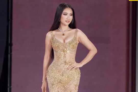Phương Linh dừng chân tại Top 10 Miss Cosmo 2025