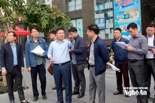 Kiểm tra công tác chỉnh trang đô thị, đảm bảo giao thông đô thị ở khu vực thành phố Vinh cũ