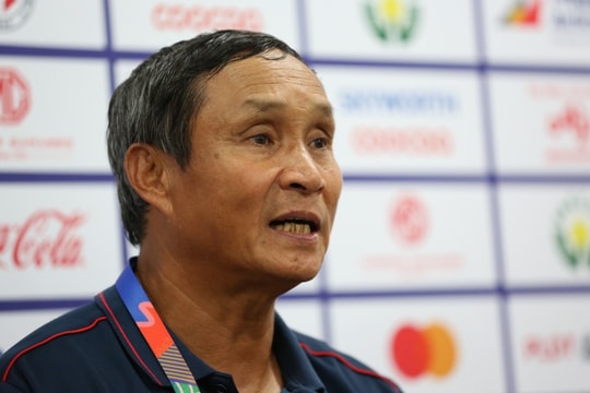 HLV Mai Đức Chung: Kết thúc một kỷ nguyên với bóng đá nữ Việt Nam