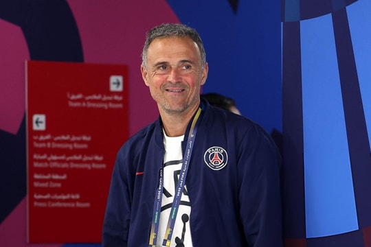 PSG cân nhắc hợp đồng 'trọn đời' cho HLV Luis Enrique