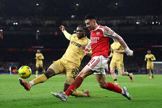 Arsenal trả giá đắt cho vé bán kết Carabao Cup bằng chấn thương của Martinelli